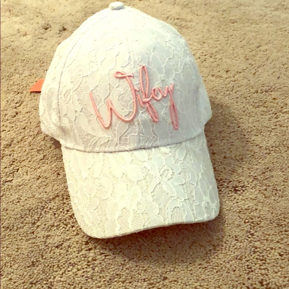 Accessories - NEW Wifey 👰🏻👰🏻 Lace Baseball Hat